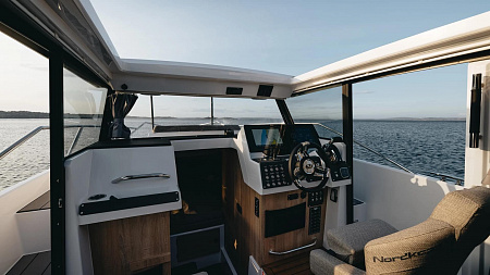 Катер Nordkapp Coupe 830